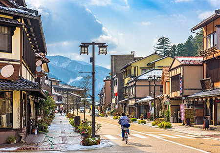 加賀エリア｜歴史情緒を感じられる温泉街や、自然に癒される観光スポットを巡る