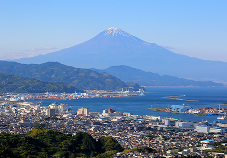 富士エリア｜人気スポットを愛車で巡る旅。自然・歴史・ショッピングを堪能しよう